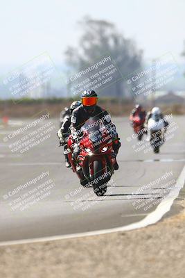 media/Sep-20-2025-TrackDaz (Sat) [[27f0cde673]]/B Group/220pm (Turn 9)/